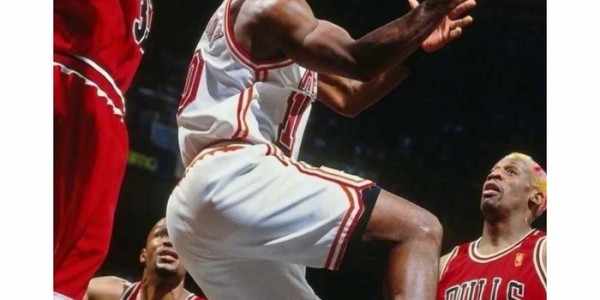 开云-2026 Nike Air Bakin热火款实物曝光，哈达威等多位球星曾代言|里奇蒙德|蒂姆·哈达威|PJ塔克|实物现身|塔克_新浪体育_新浪新闻